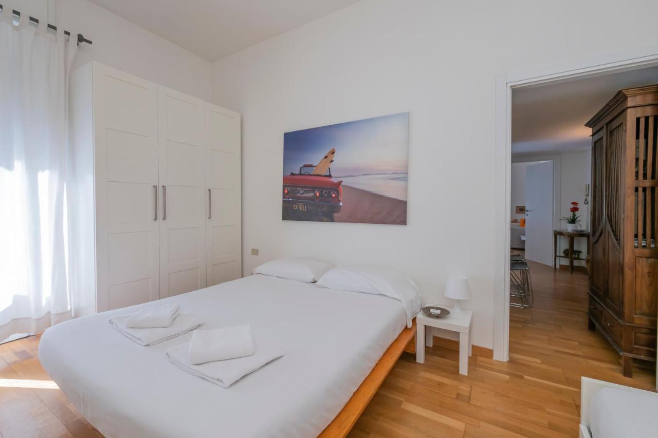 Luxury Flat Between Navigli And Duomo - Sambuco Milão Exterior foto